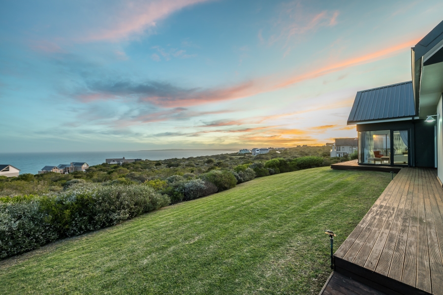 3 Bedroom Property for Sale in Nautilus Bay Western Cape